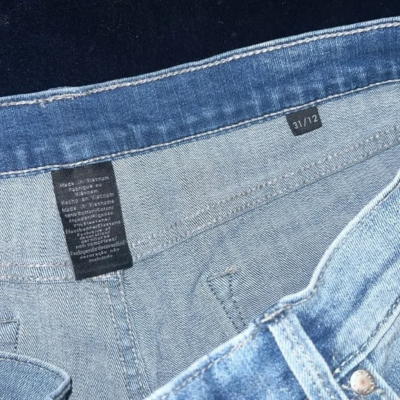 Calvin Klein Shorts - Picture 5 of 6